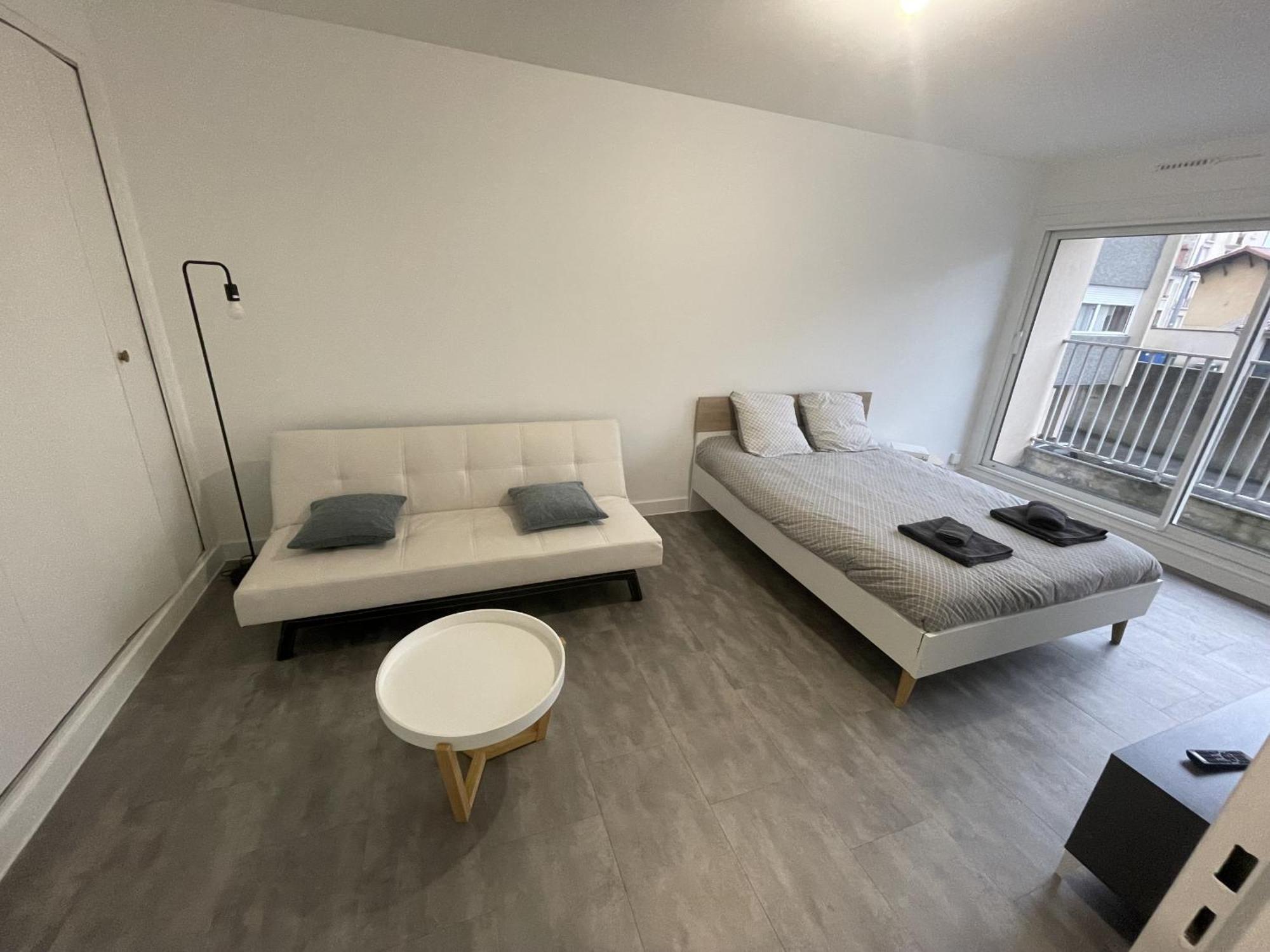 Logement Neuf A Proximite Du Centre Ville Avec Parking Limoges Eksteriør billede